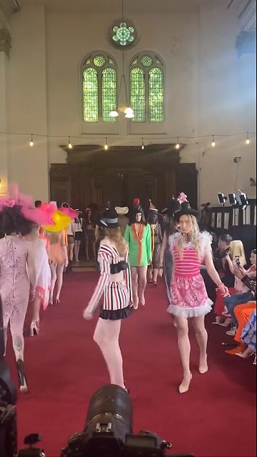 Pierre Garroudi full fashion show at the link below: