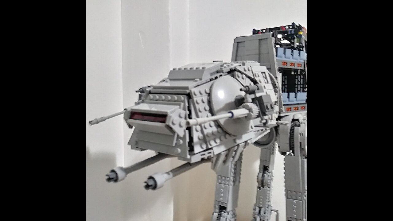 LEGO Star Wars 75313 AT-AT Head Speed Build part-6