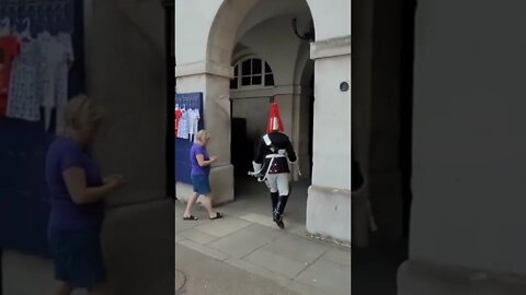 the queens guard mistakes the shop lady for a tourist get out #horseguardsparade