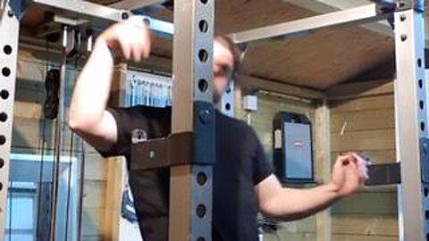 How to stay warm in between sets.