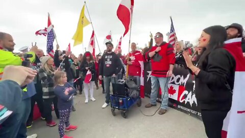 LIVE 🔴 The #churchofBuBBles in Niagara Falls