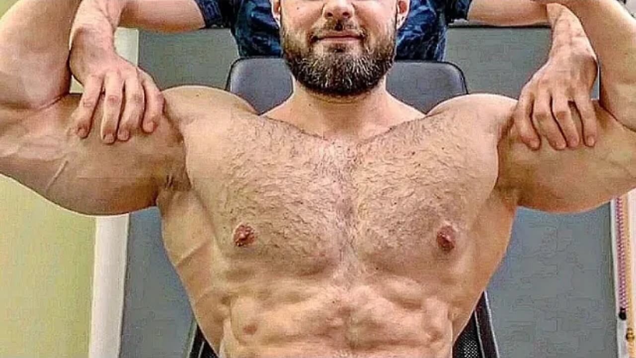HUGE MUSCLES WORSHIP and MASSAGE