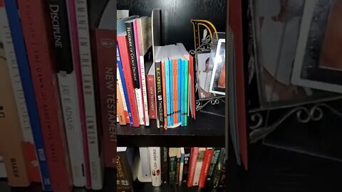 Bookshelf #short