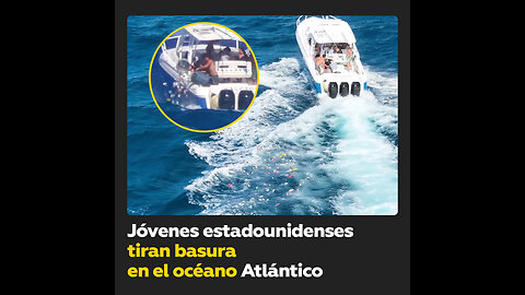 Adolescentes arrojan basura al mar desde un yate en EE.UU.