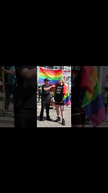 Gay Man Tells Me About His Outfit