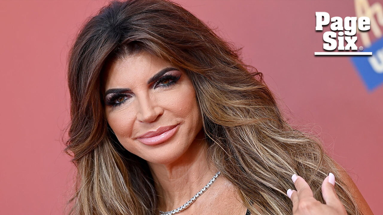 Teresa Giudice shades Caroline Manzo