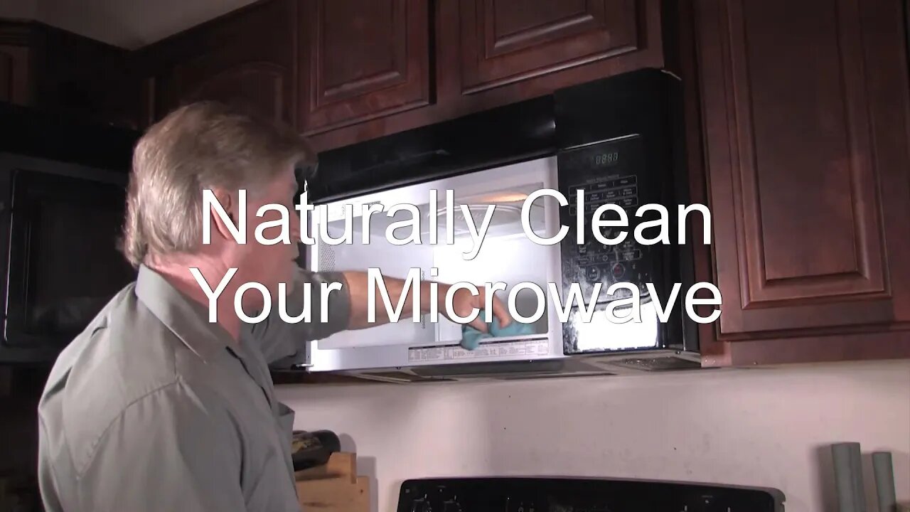 Naturally Clean Your Microwave