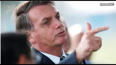 Bolsonaro vai a pé ao STF para reunião de última hora com Toffoli