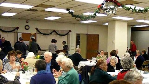 Quick pan of room at WQPH Fr. Apostoli event 2-28-12.AVI