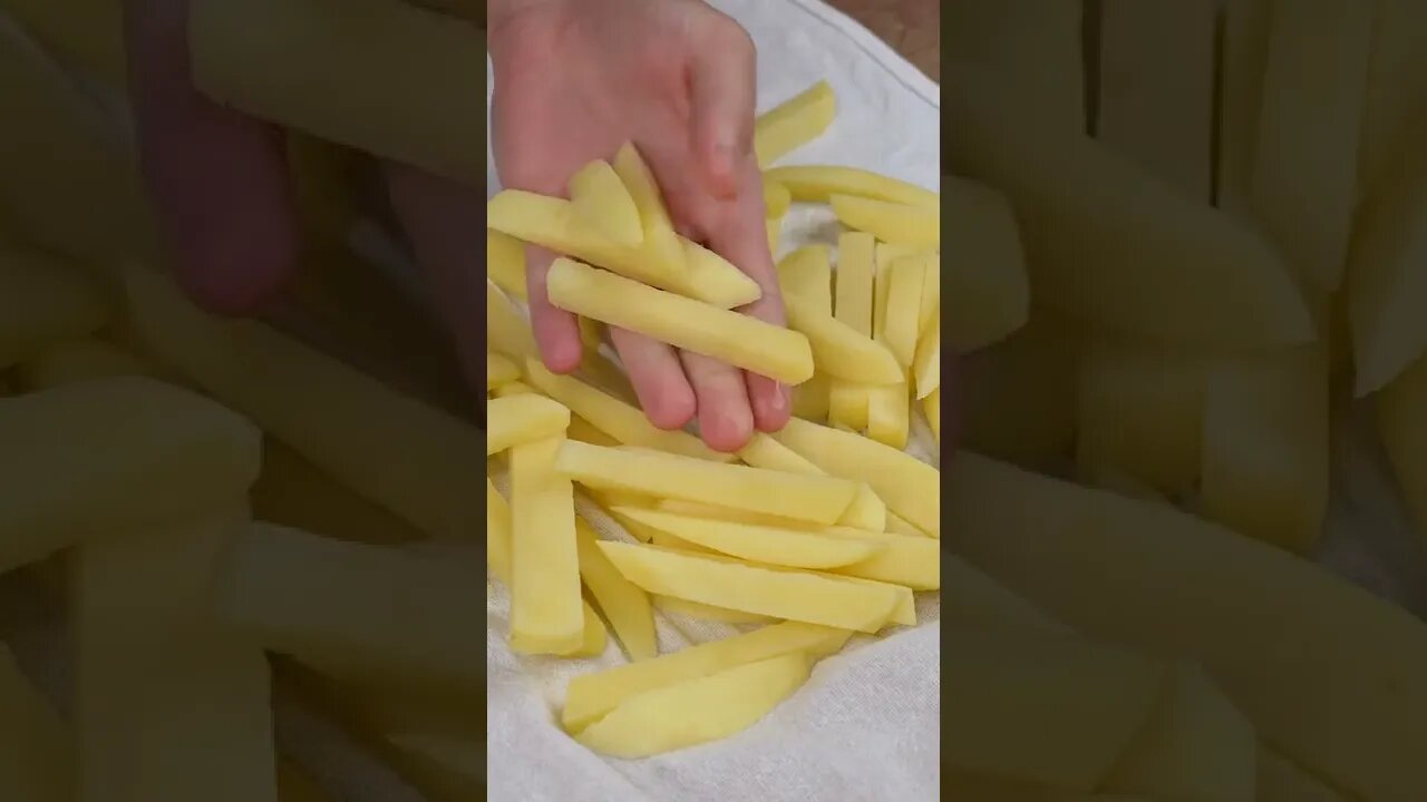 ssstik io 85 fazendo batata frita na frigideira