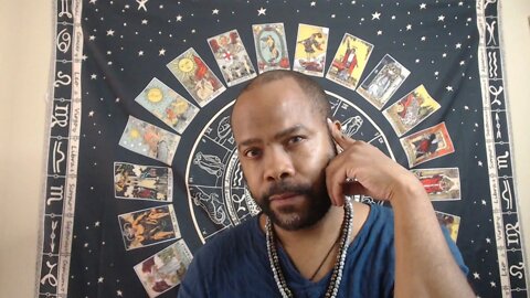 Join me for Free Tarot Friday!
