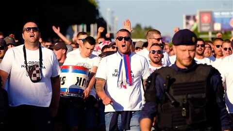 Dolazak Torcide pred stadion u Maksimir