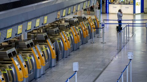 Over 1,000 Lufthansa Flights Canceled As Staff Strikes In Germany