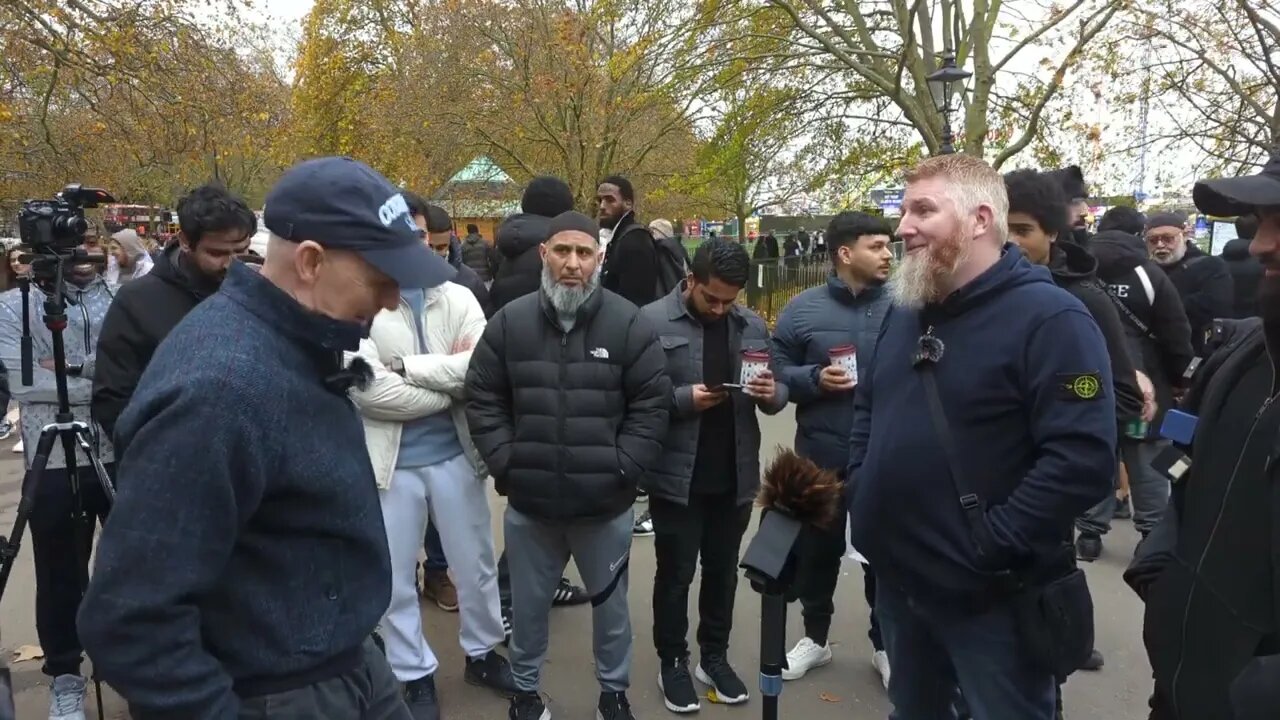 Speaker Corner! Hamza Vs Visitor I Hyde Park