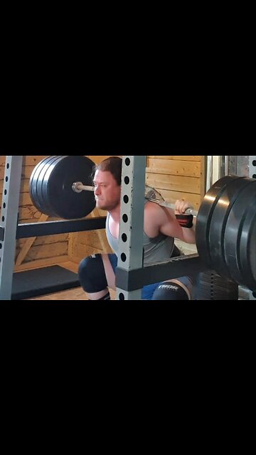 165 Kgs x 3 Squat