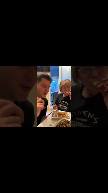 MAMA TESTEAZA MANCARE FACUTA DE UN CHEF BUCATAR #oguritamica #mancare #food #romsnia #mancaciosul