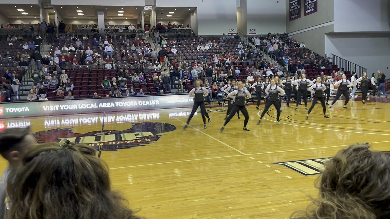 Iup dance pom/kick