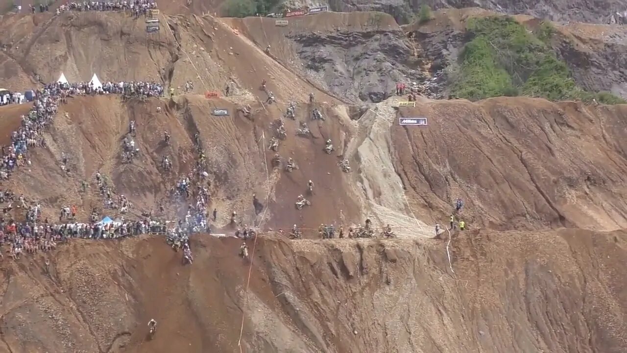Two stroke motocross mountain racing, an absolute spectacle!20
