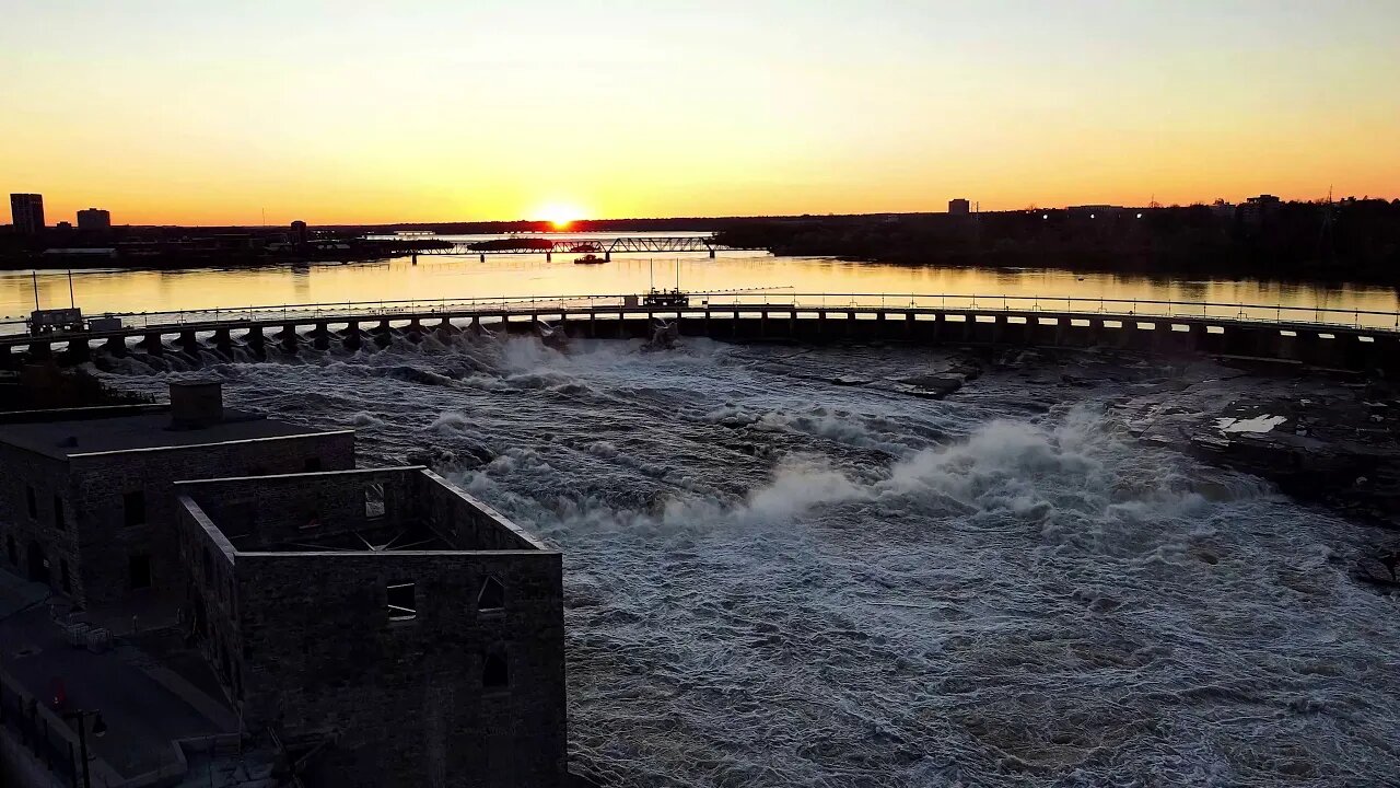 Rivière des Outaouais/Ottawa river & Masson-Angers