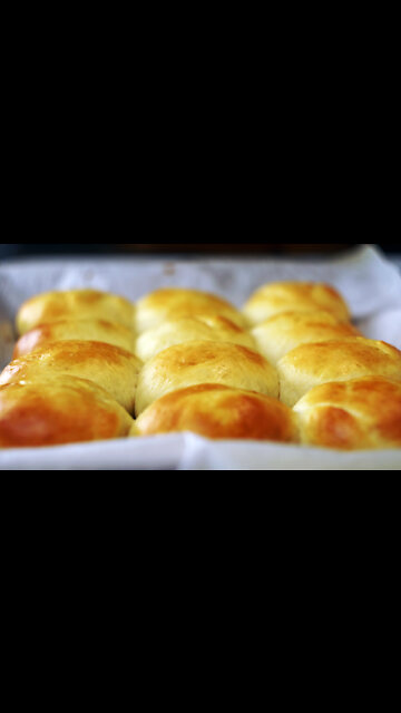 The BEST Dinner Rolls For Thanksgiving #shorts