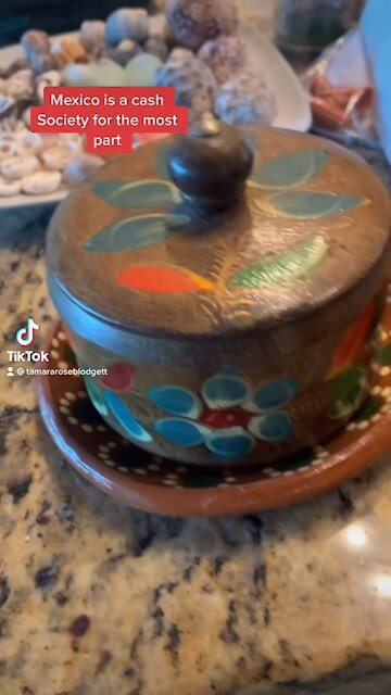 We go to the bank now and exchange notes for coins 🤷🏻‍♀️