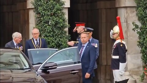 HRH The Duke of Gloucester leaving horse guards Korean memorial service #horseguardsparade