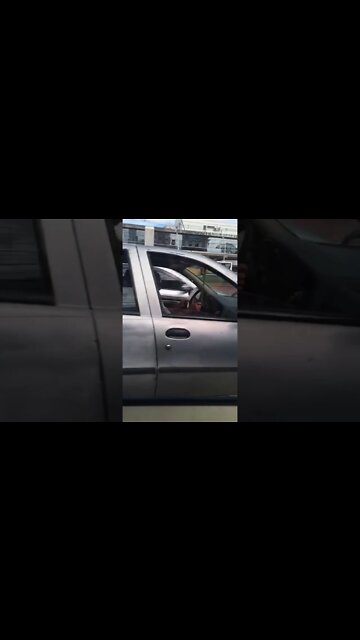 Fazendo rede de pesca