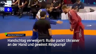 Handschlag verweigert: Russe packt Ukrainer an der Hand und gewinnt Ringkampf