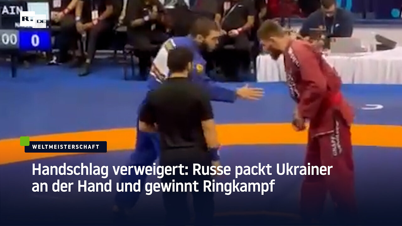 Handschlag verweigert: Russe packt Ukrainer an der Hand und gewinnt Ringkampf