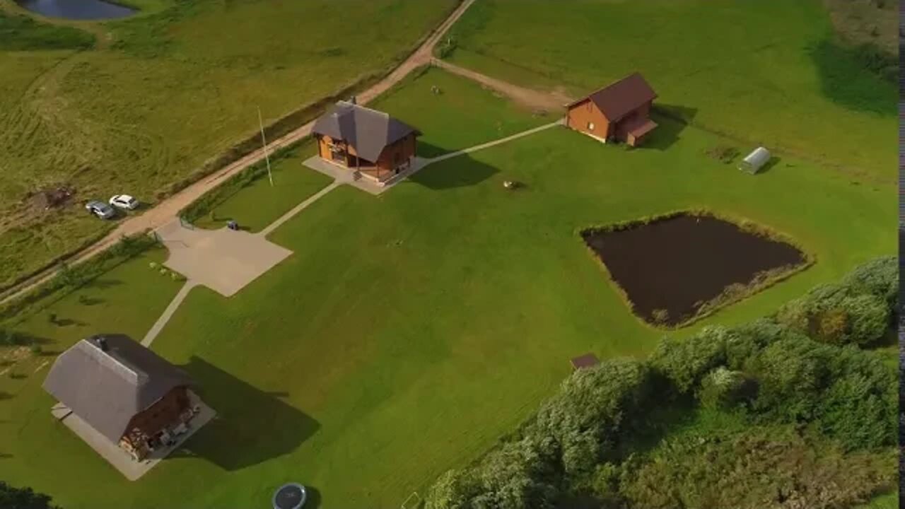 Prie ežero parduodami namai