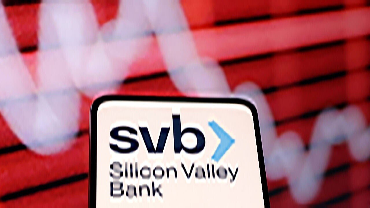 Twitter Spaces: 3/11/2023 - ⚠️ Silicon Valley Bank $SIVB Collapse w Mark Cuban & Bill Ackman pt1