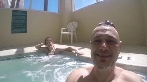 Jacuzzi time with the wifey!