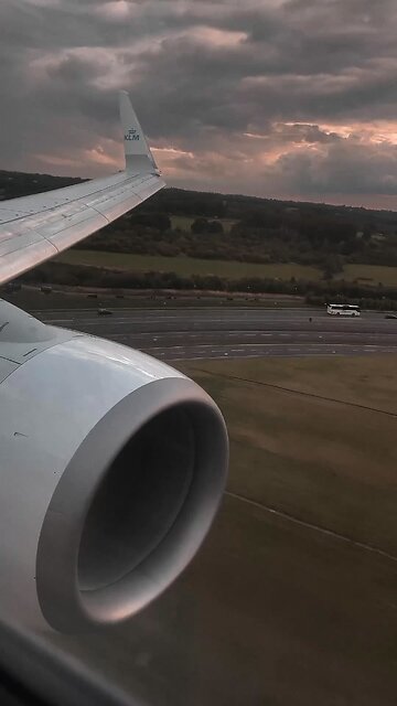 It’s #Friday_Eve. How is this week’s #Win coming along? 😃✈️