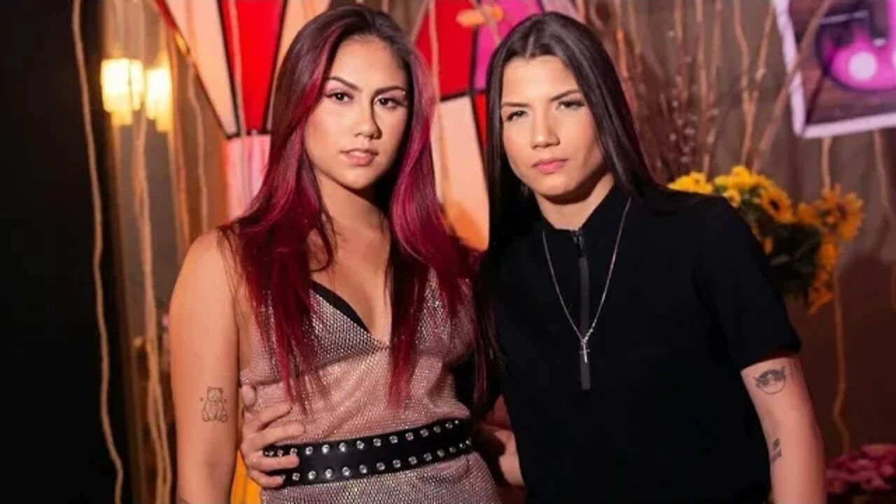 RHITA SAMPAIO E CAROL PIRES PEGANDO TODOS OS DOCINHOS DA FESTA DE JADE AZEVEDO"A VIZINHA "🤣🤣🤣