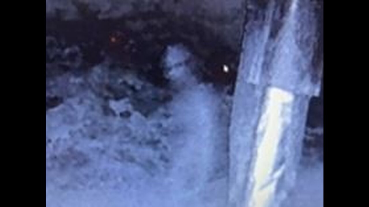 Glimmer-Man Atacks and Follows Couple Home