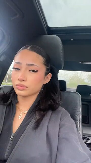 Let’s go in the backseat 😋