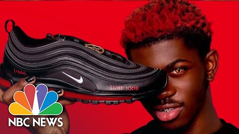 La polemica dietro le "scarpe di Satana" modello silver della nike del 2021 con dentro sangue vero nell'air del rapper USA Lil Nas X DOCUMENTARIO notare il versetto biblico di Luca 10:18 «Io vedevo Satana cadere dal cielo come folgore.