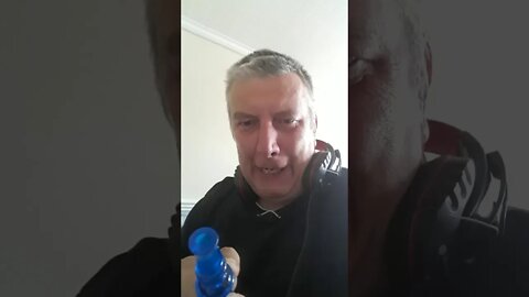 Me smoking my Hookah!! Funny as a mad bag of frogs!!