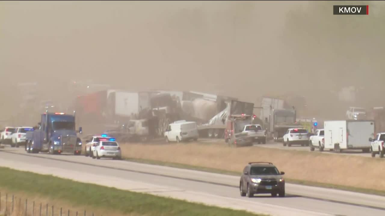 7 deaths linked to 72-car pileup in Illinois