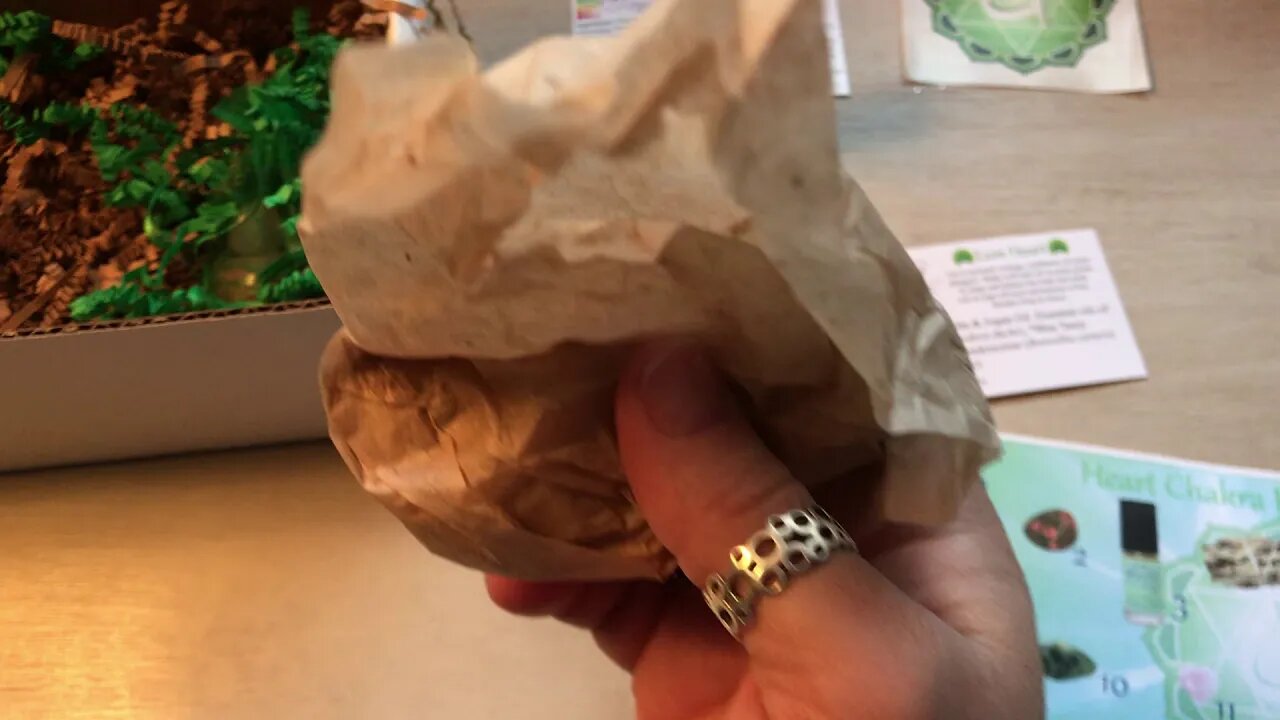 Unboxing Chakra Box Heart Edition