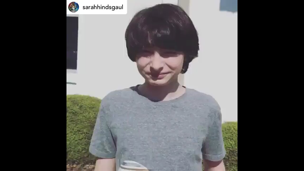 Finnwolfhard old video stranger things