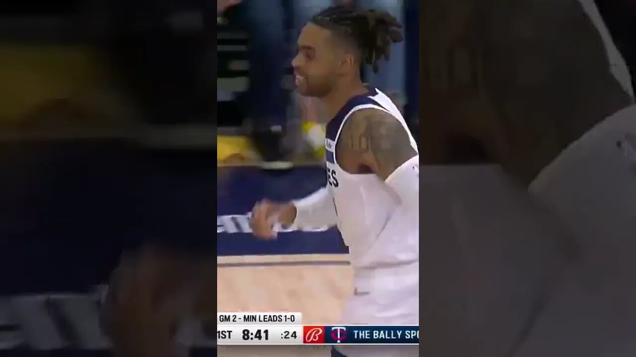 D’Angelo Russell with the SOCCER throw in for three 😯 #Shorts