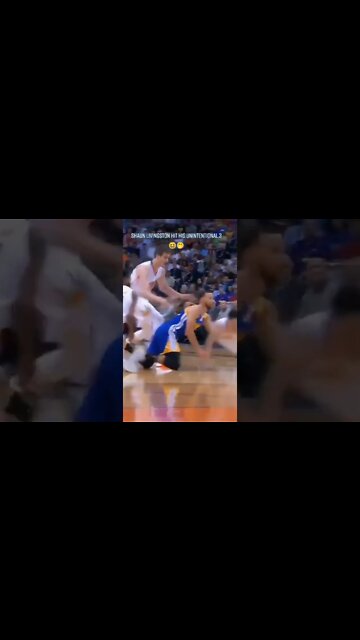 The game when Shaun Livingston hit his unintentional 3!