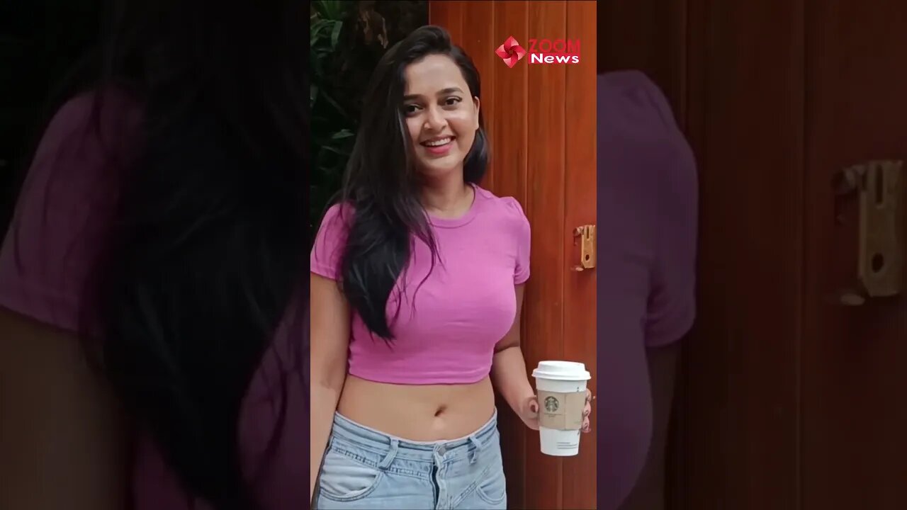 Tejasswi Prakash slays in a pink top as she gets papped in the city 😍🔥📸 #shorts #tejran