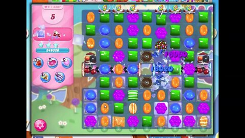 Candy Crush Level 3297 Talkthrough, 12 Moves 0 Boosters