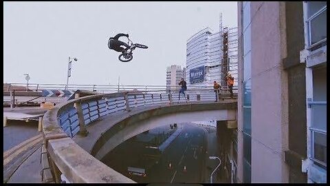 EXTREME MOTAR STUNT ON AIR