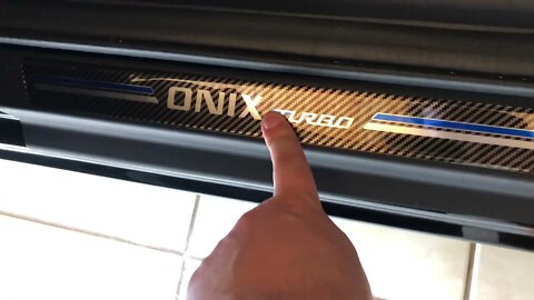 Soleira de Porta do Novo Onix Turbo comentando dicas e importância.