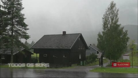 HOJE VOCÊ VAI DORMIR RÁPIDO! COM UM SOM DE CHUVA EM UM TELHADO DE MADEIRA