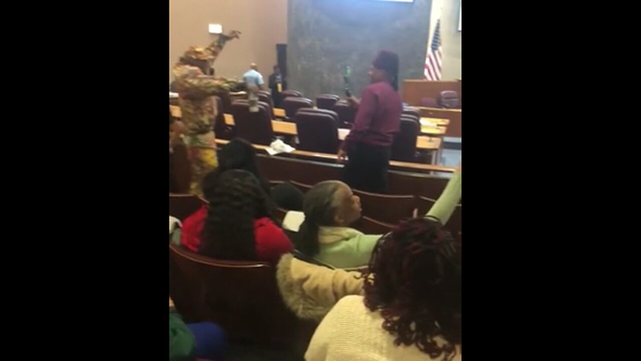 Traditionally Democrat Voters In Open Revolt - Chicago City Council Chambers