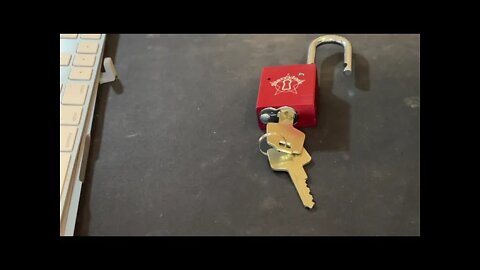 (221) StarryLock PacLock 90A Picked and Gutted